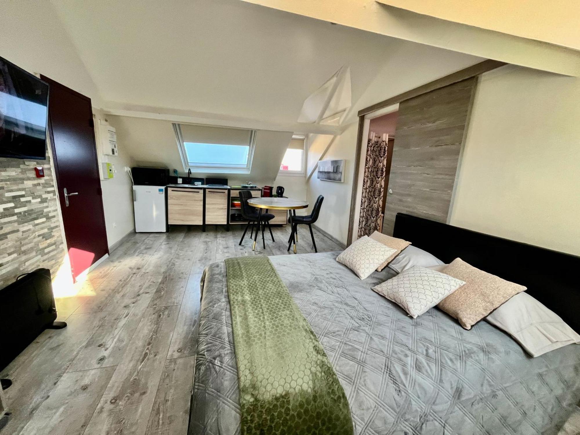 La Villa L'Oiseau Bleu Proche De La Plage Et De Deauville !!! Awards 2025 블롱빌 쉬르 메르 객실 사진